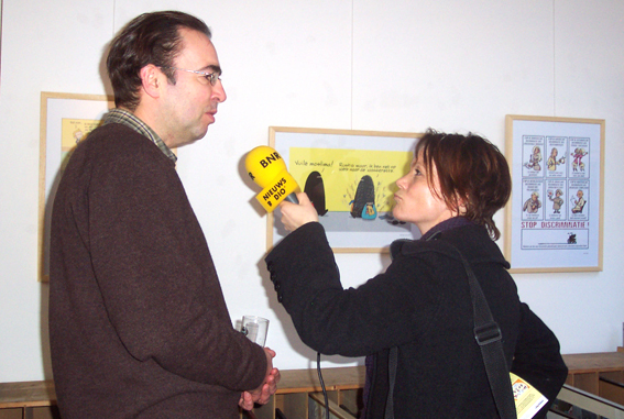 ...wordt Peter de Wit door BNR Radio geïnterviewd (over beroepsgeheimen
	en zijn 
	nieuwe 
	collectie T-shirts)...